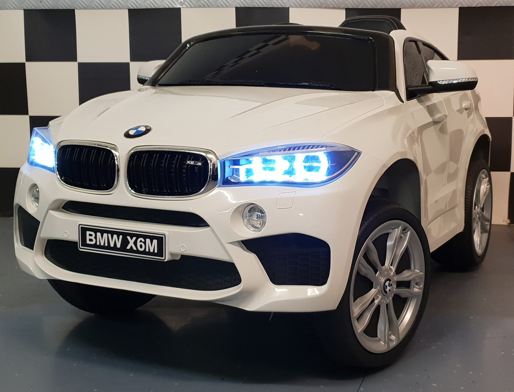 Children car BMW X6 M White 12V with 2.4G remote control