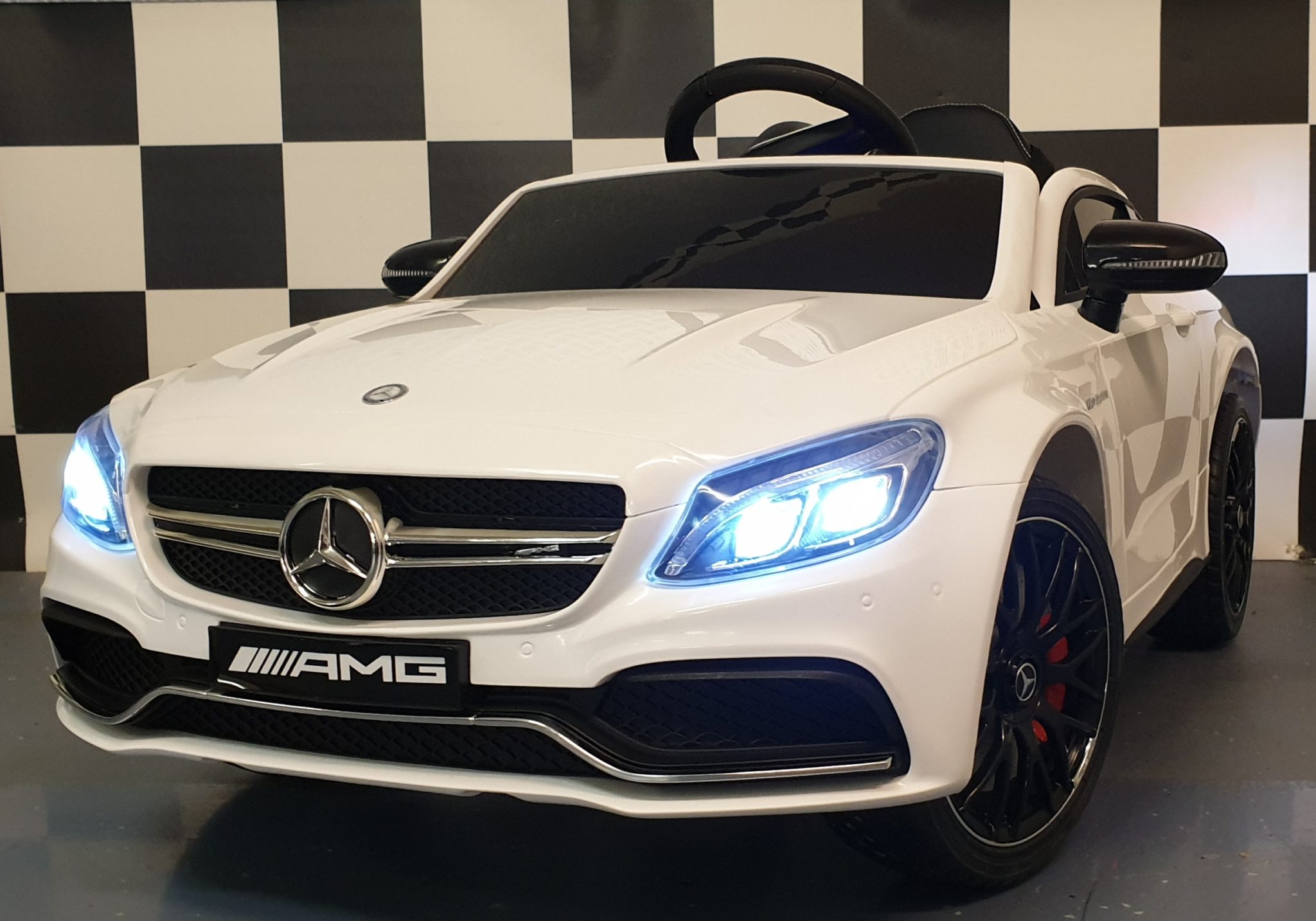 Electric children car Mercedes C63 12 volts, with remote control white