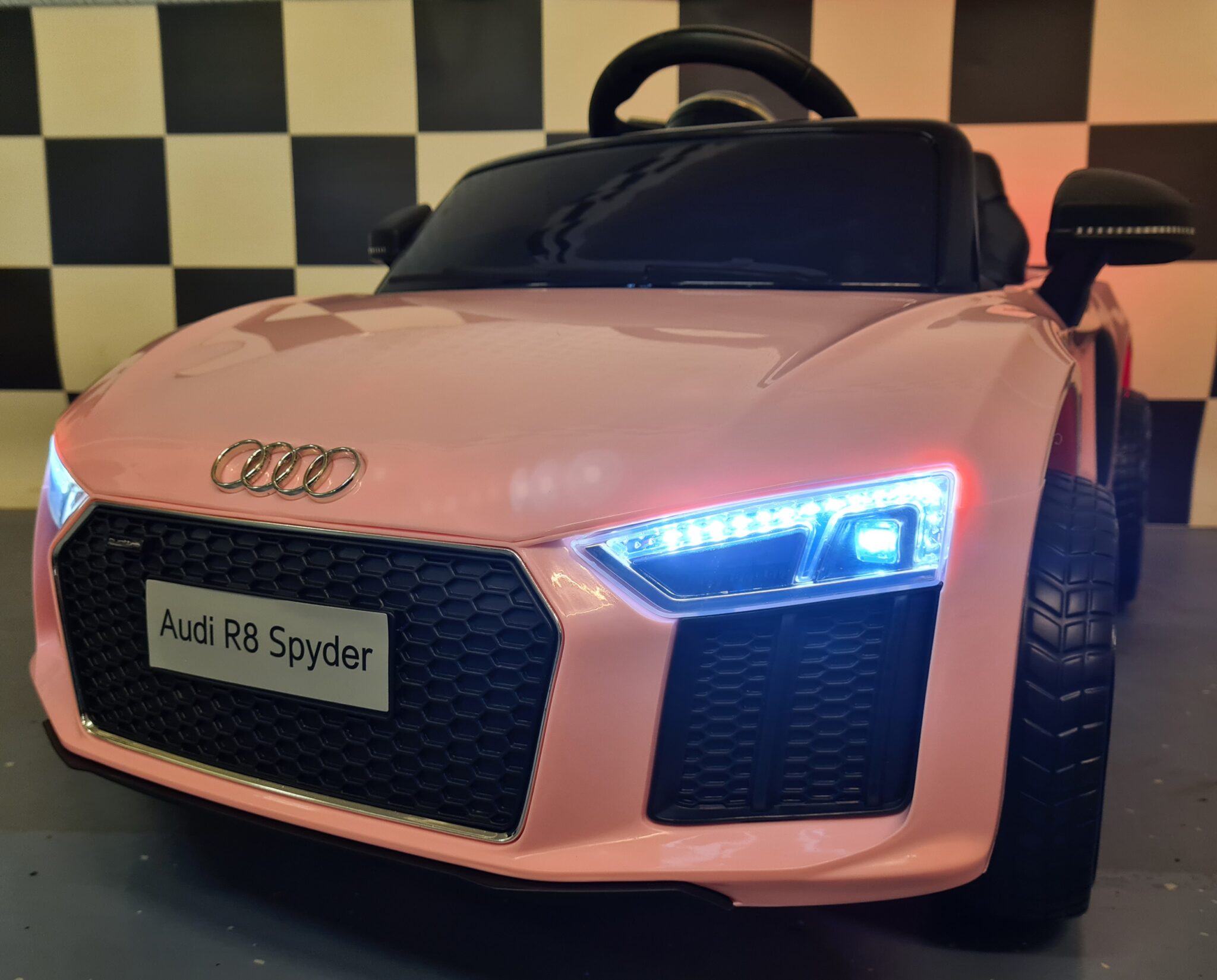 Electric children’s car Audi R8 with RC and 12 volt pink 1 person